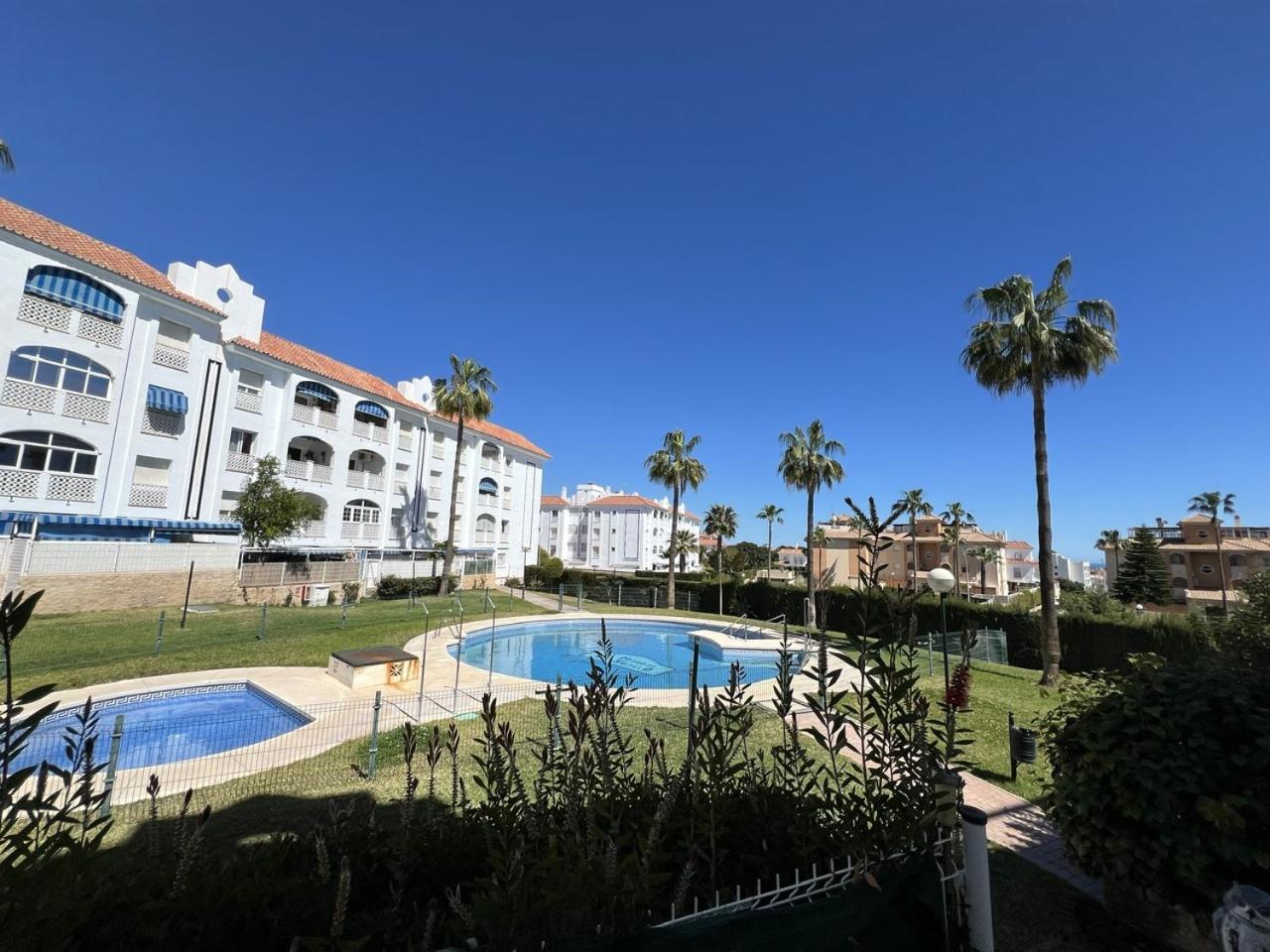 Torremolinos Habitaciones Privada En Apartamentos Compartidos Bagian luar foto