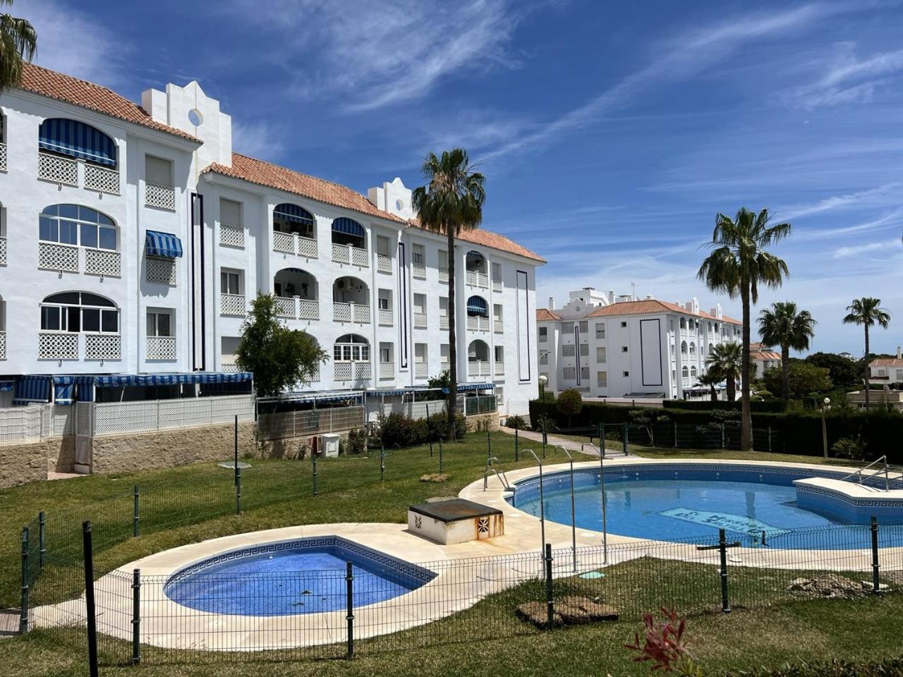 Torremolinos Habitaciones Privada En Apartamentos Compartidos Bagian luar foto
