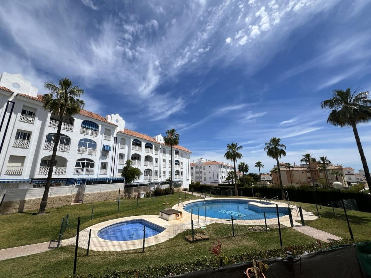 Torremolinos Habitaciones Privada En Apartamentos Compartidos Bagian luar foto
