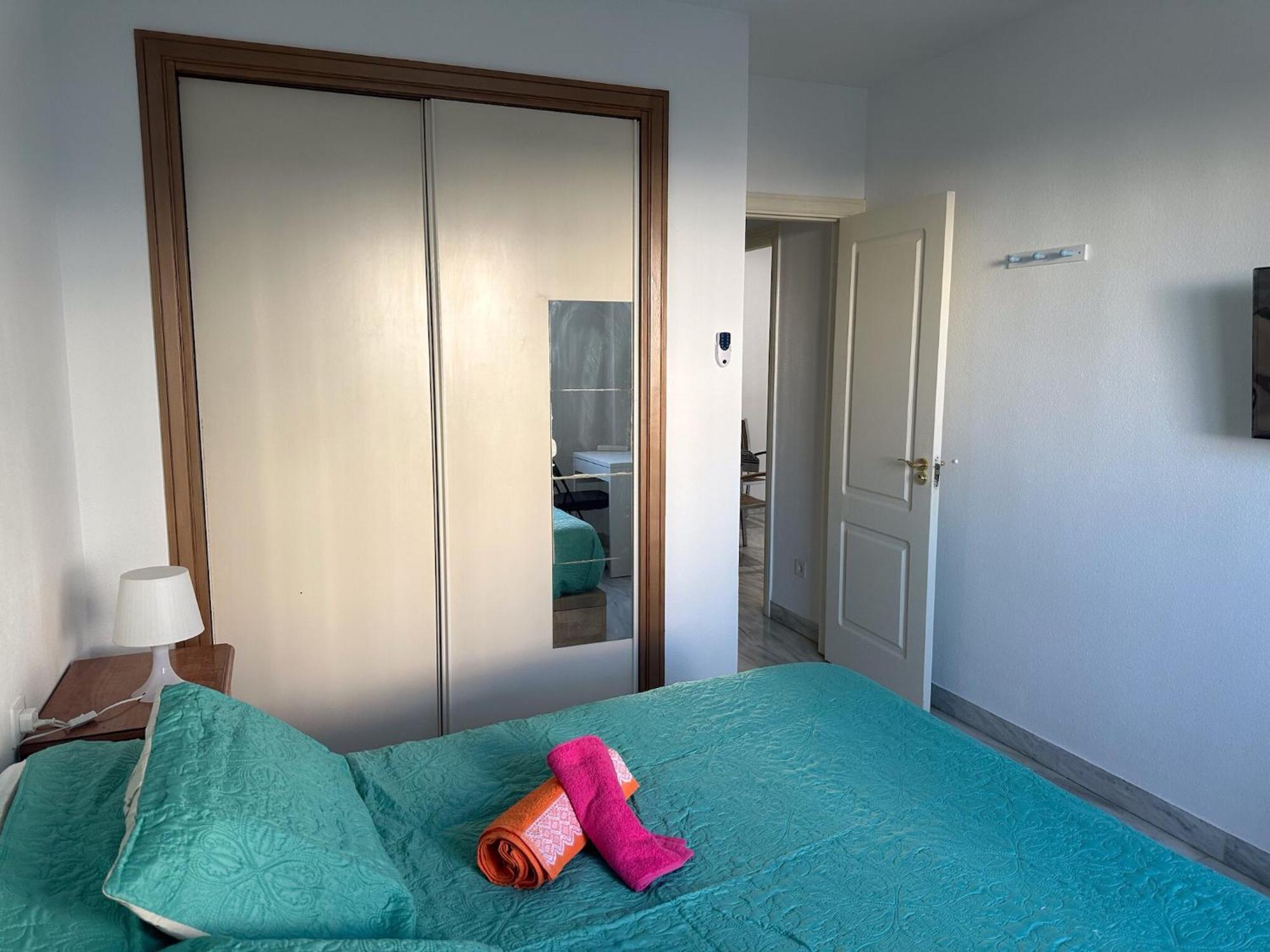 Torremolinos Habitaciones Privada En Apartamentos Compartidos Ruang foto